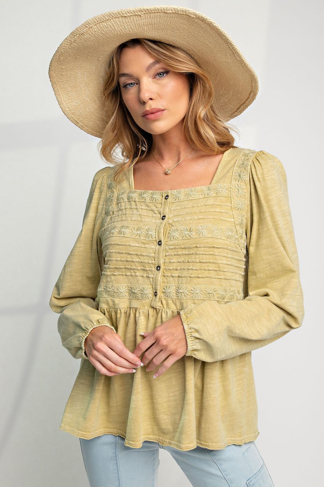 Easel WASHED COTTON EMBROIDERED BABYDOLL TOP