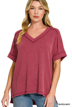Load image into Gallery viewer, Raised Rib Short Sleeve Hi/low V neck top Burgundy
