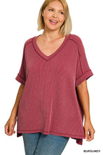 Load image into Gallery viewer, Raised Rib Short Sleeve Hi/low V neck top Burgundy
