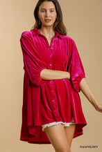 Load image into Gallery viewer, Raspberry velvet button down tunic
